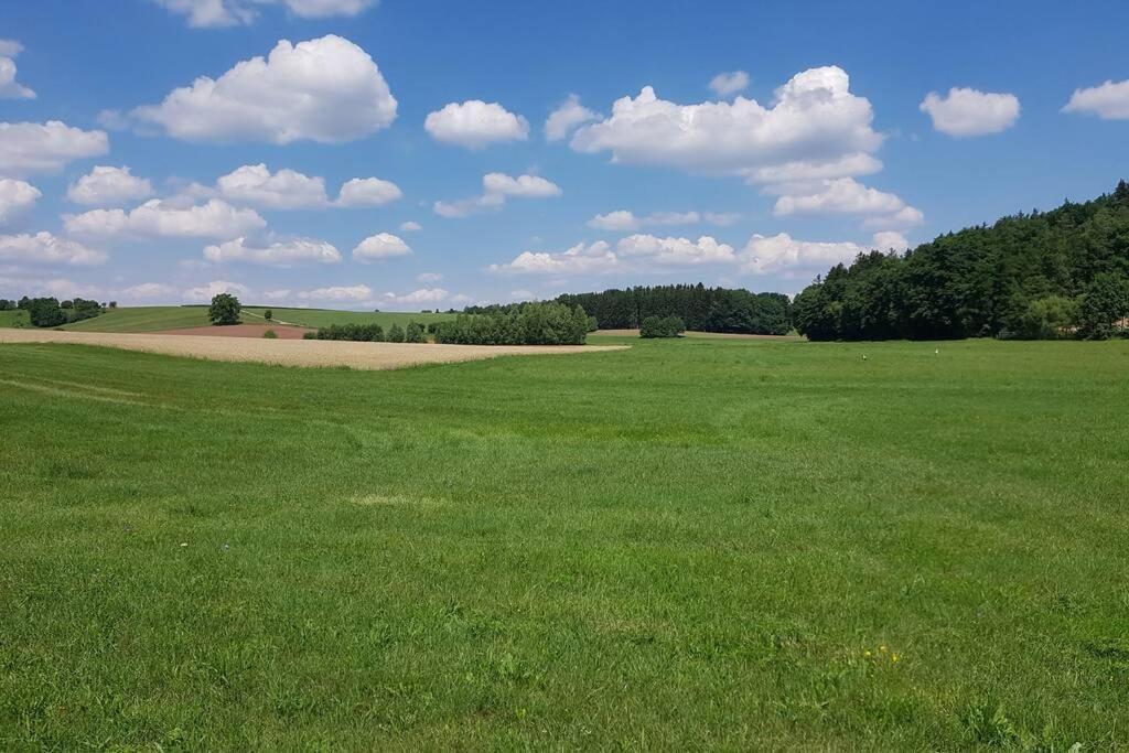 Dachwohnung Eyb Mit 3 Schlafzimmern Ansbach Bagian luar foto